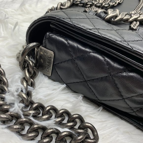 ❌SOLD❌ Chanel New Medium Enchained Black Boy Bag - Picture 3 of 8
